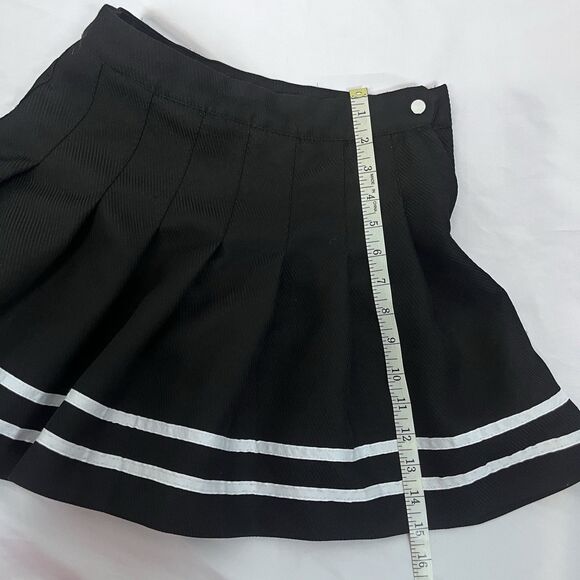 H & M Dark Gothicore Academia Women’s Pleaded Black With White Stripe Size 2 - Picture 8 of 9